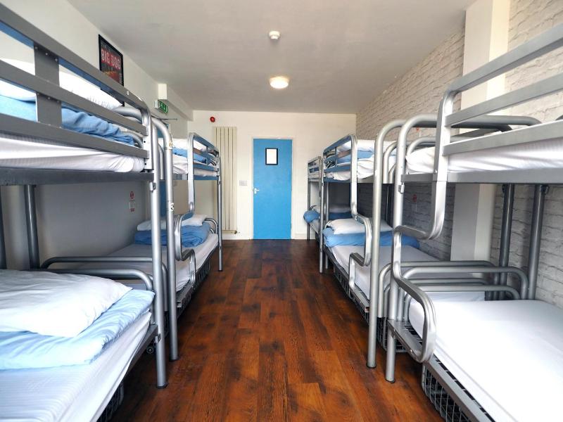 Bed in 10-Bed Mixed Dormitory Room with Shared Bathroom image 1