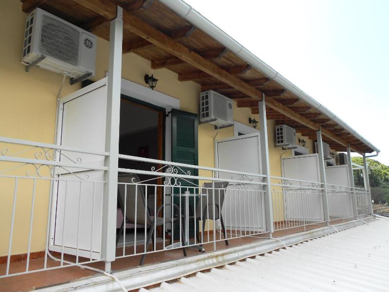 Studio (2 Adults) image 1
