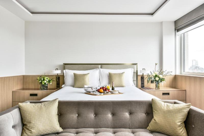 Executive Room image 2