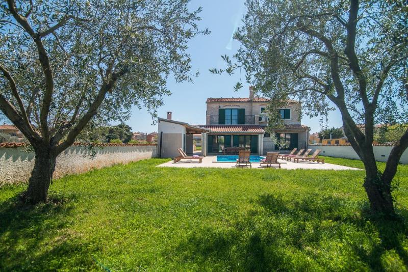 Holiday Home image 2