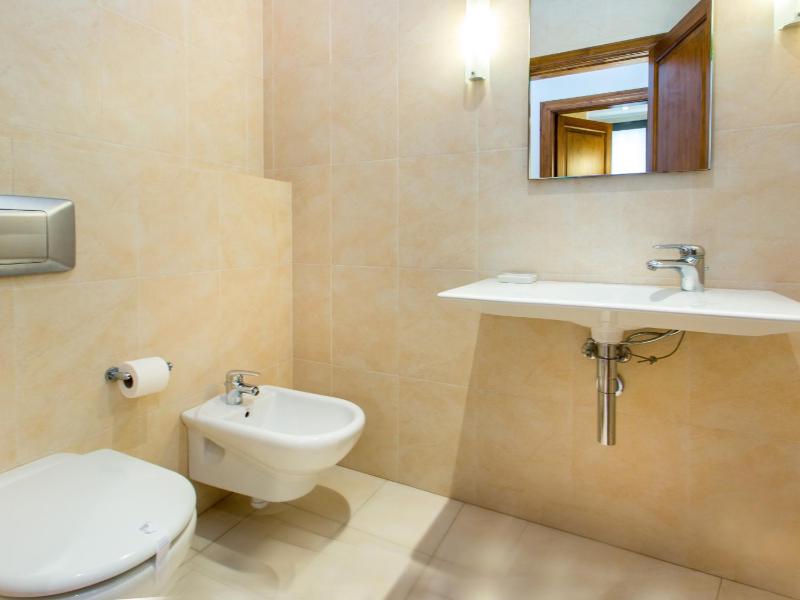 TarracoHomes Villa with Botanic Garden and Private Pool facing the Beach - image 13