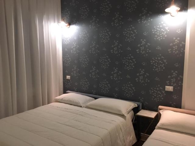 Deluxe Triple Room image 3