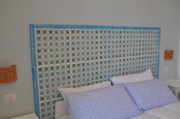 Standard King Room image 2