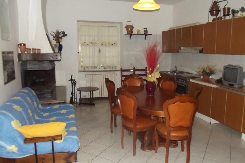 Two-Bedroom Apartment - Annex image 1