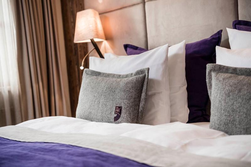 Alpine Deluxe Double Room with Balcony image 2