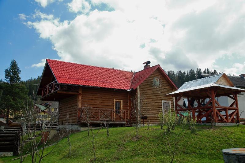 Two-Bedroom House image 3