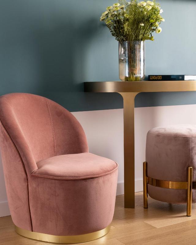 Classic Double Room image 3