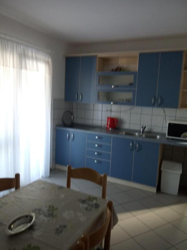 Apartmani Ana Vir - image 12