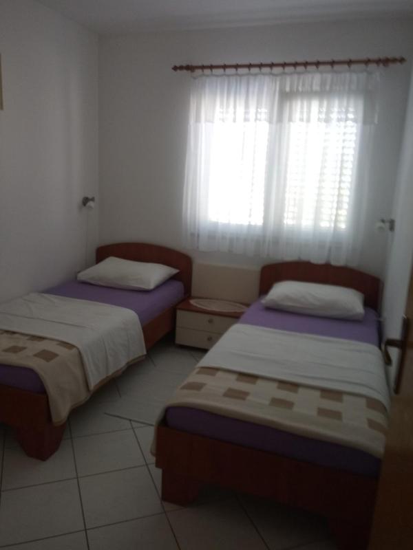 Apartmani Ana Vir - image 9