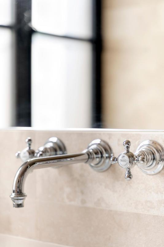 Standard Double or Twin Room image 4