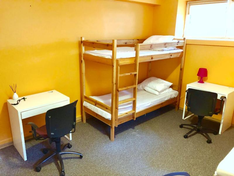 Triple Room with Shared Bathroom image 1