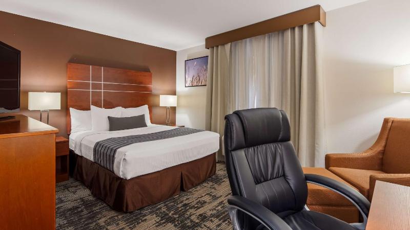 King Room - Non-Smoking image 1