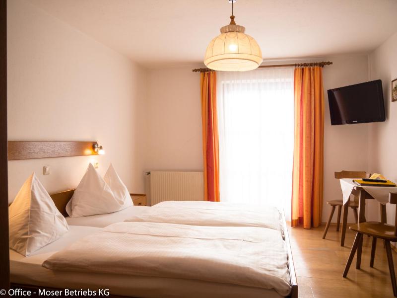 Double Room image 1