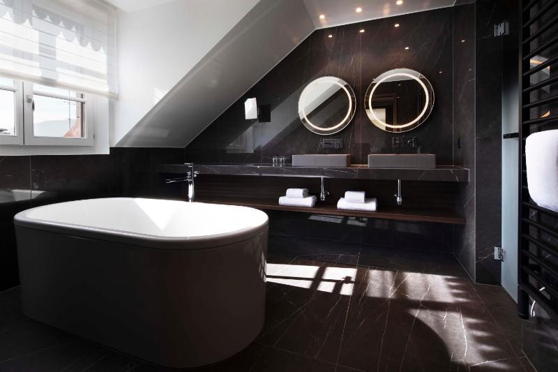 Suite image 3