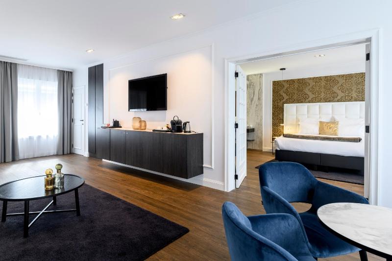Penthouse Suite image 2