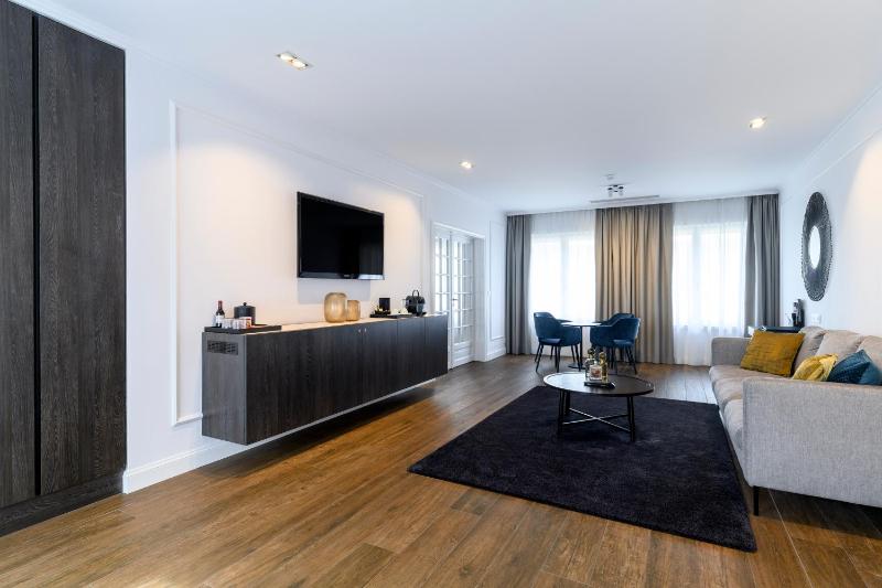 Penthouse Suite image 3