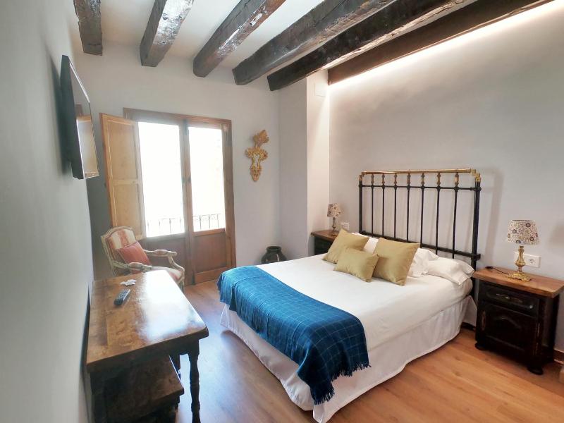 Economy Double Room image 1