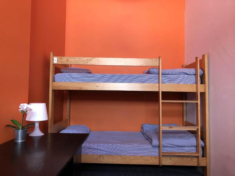 Bed in 4-Bed Mixed Dormitory Room image 2