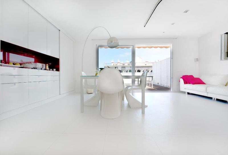 You Stylish El Born Apartments - image 4