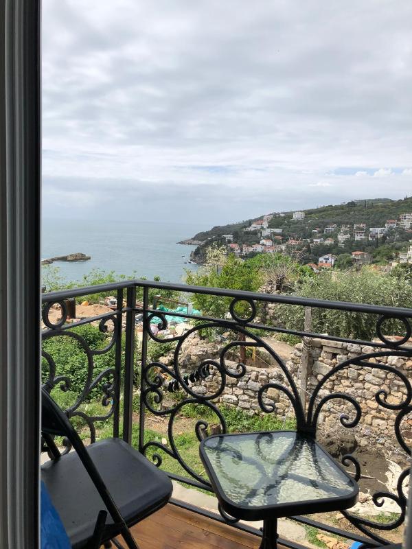 Studio with Sea View image 3
