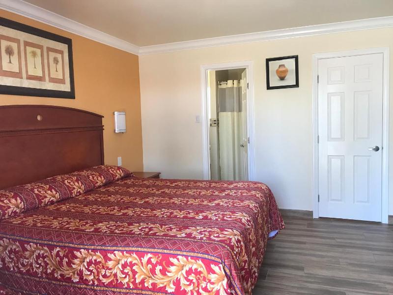 King Room image 2