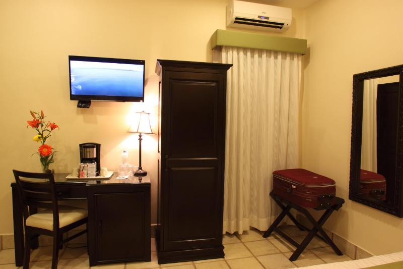 Hotel CasAntica - image 8