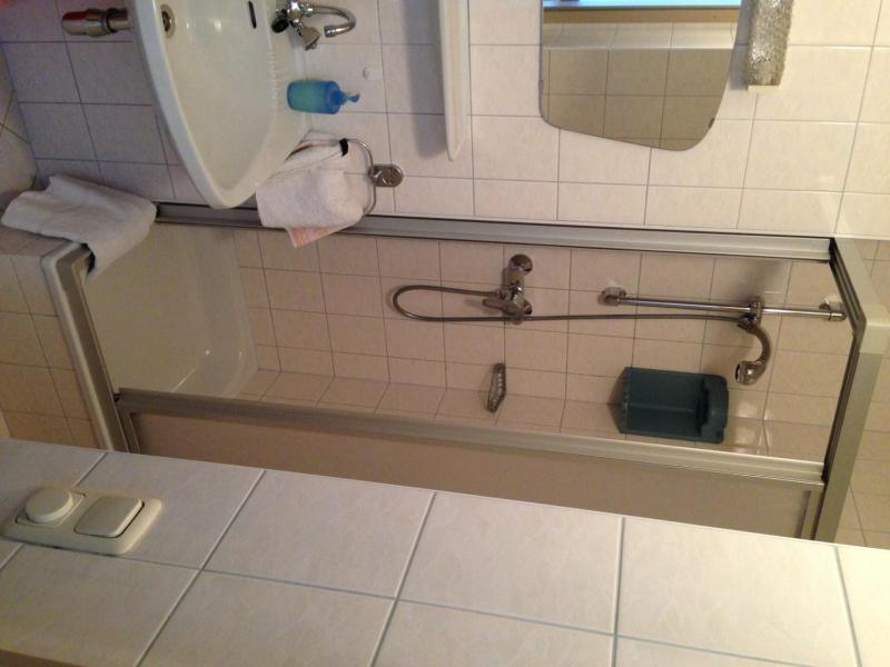 Triple Room with Balcony image 2