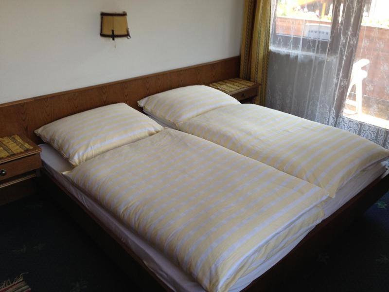 Double Room with Balcony image 4