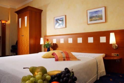 Comfort Single Room image 3