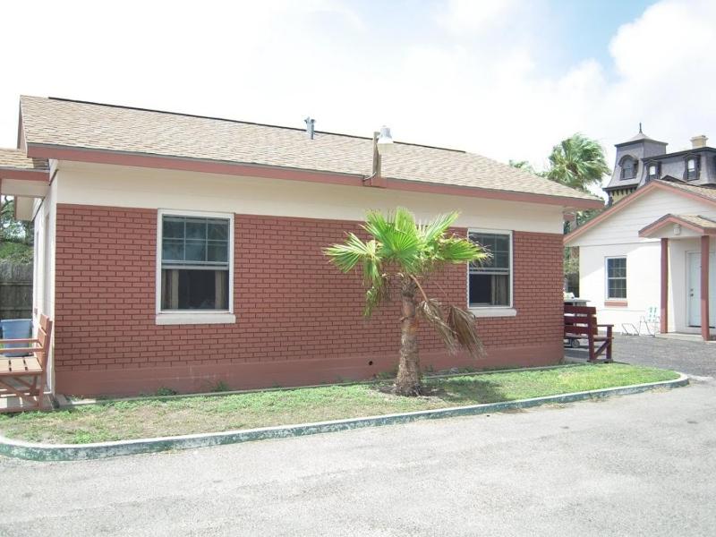 Bayfront Cottages - image 15