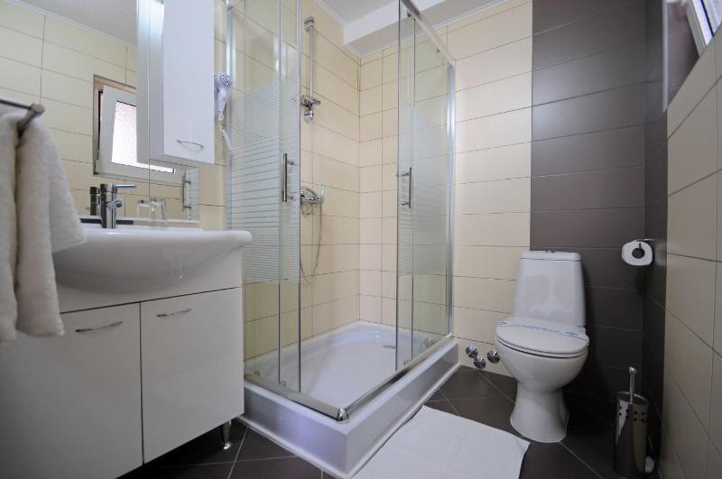 Deluxe Double Room image 4