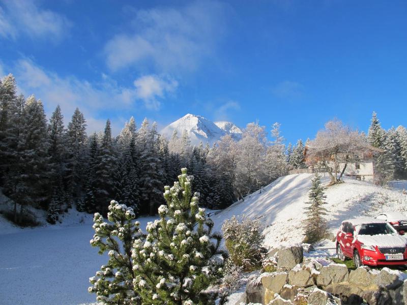 One-Bedroom Apartment with Balcony 4 image 1