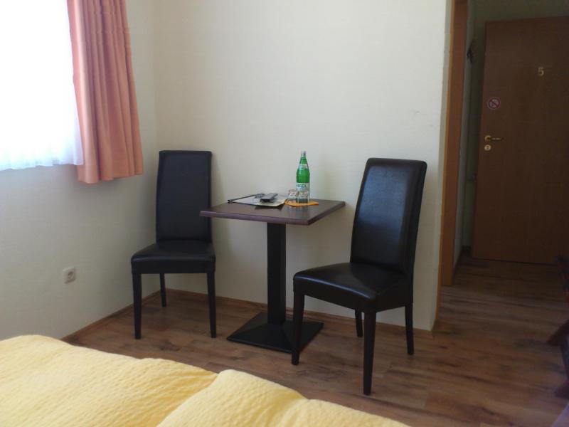 Standard Double Room image 2