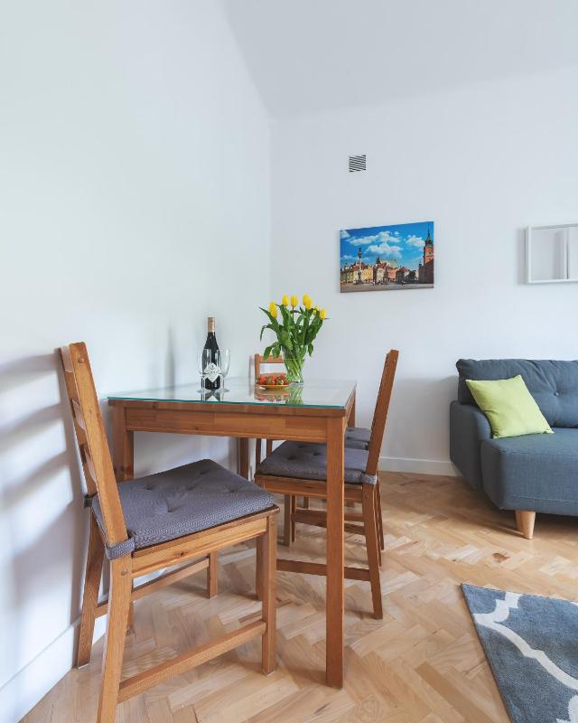 Zbawiciela Square P&O Serviced Apartments - image 4