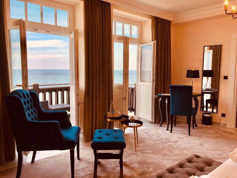 Junior Suite with Sea View image 4