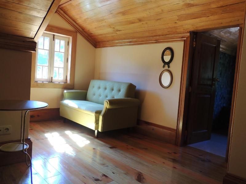 Twin Room image 2