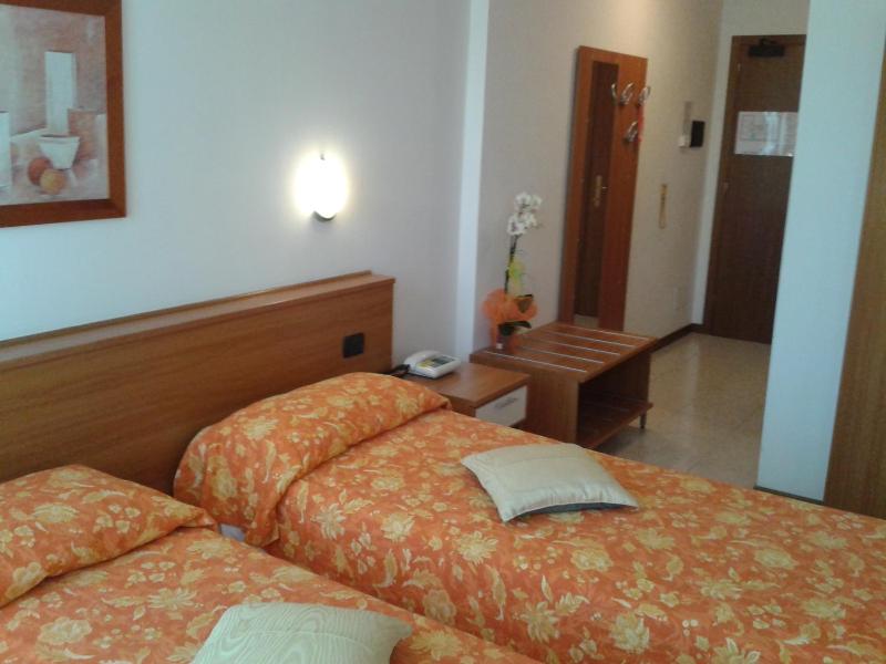 Superior Double Room image 4