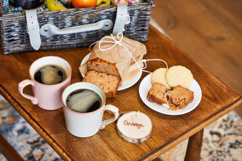 Cottage with Garden View image 3