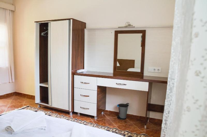 Double or Twin Room with Bathroom image 2