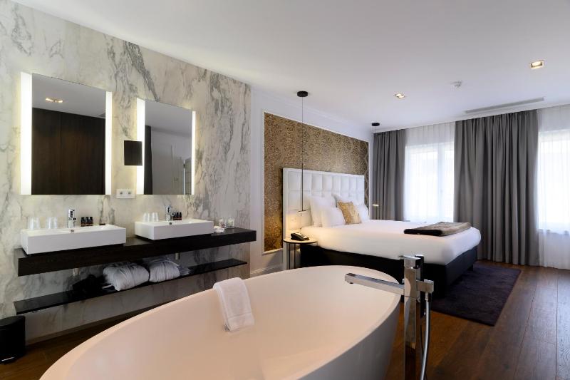 Penthouse Suite image 1