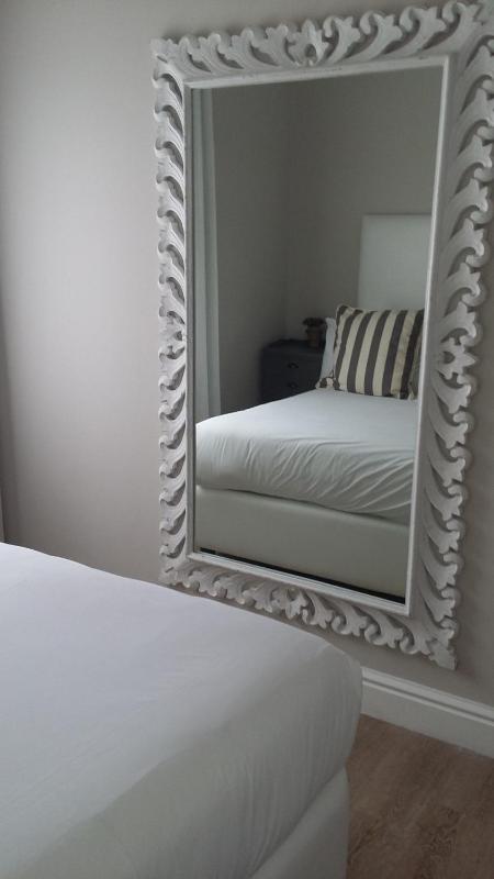 Beach Club Self Catering Apartments - image 11