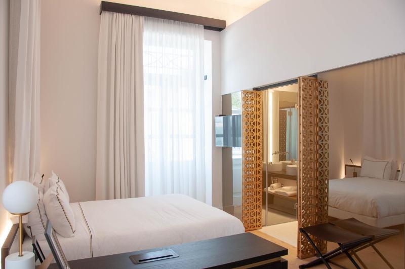 S Paul City Hotel - image 13