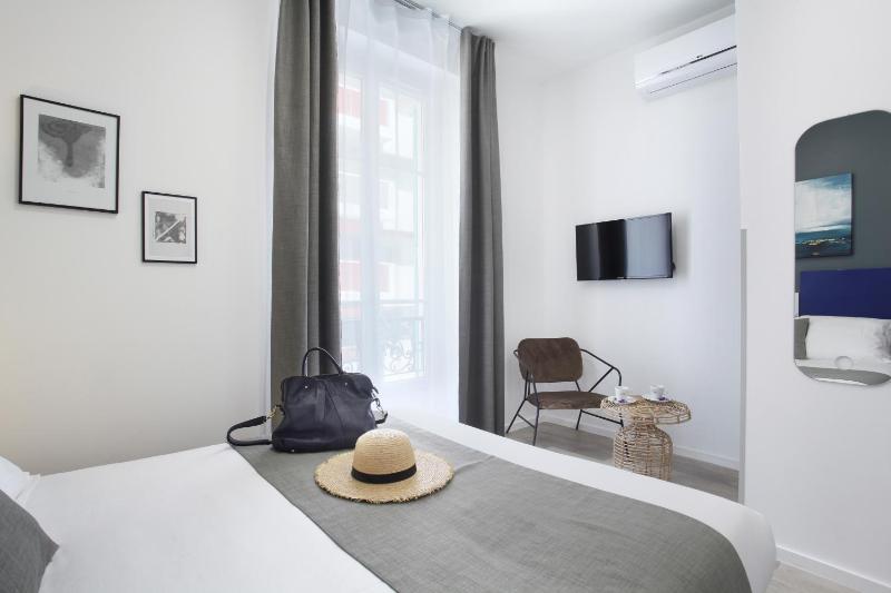 Alcove Superior Double Room  image 4