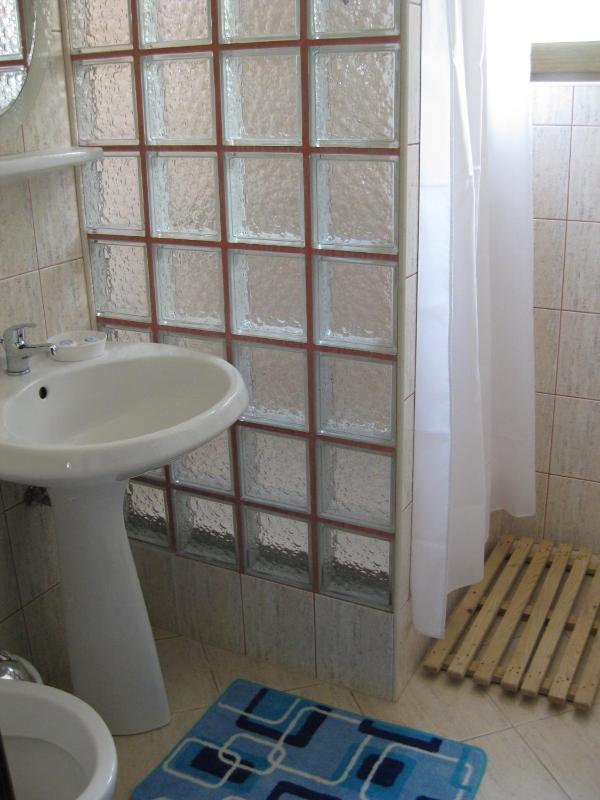 V3 Villa - image 9
