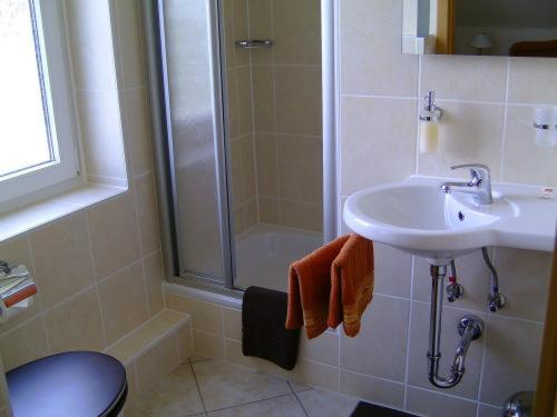 Single Room image 2