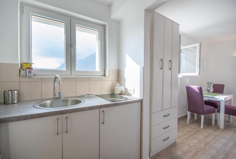 Studio with Sea View image 4