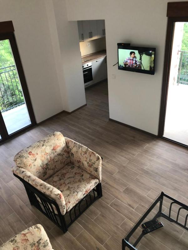 Apartment image 3