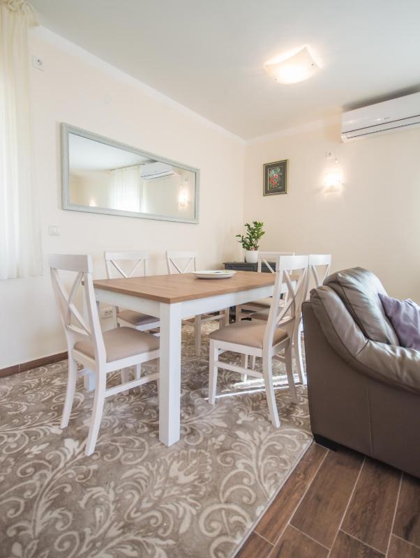 Suite with Sea View image 2