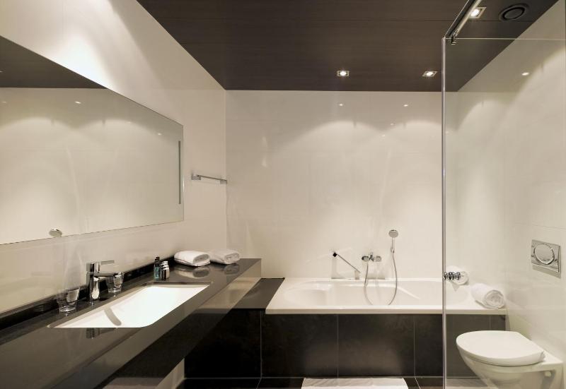 Comfort Double or Twin Room image 4