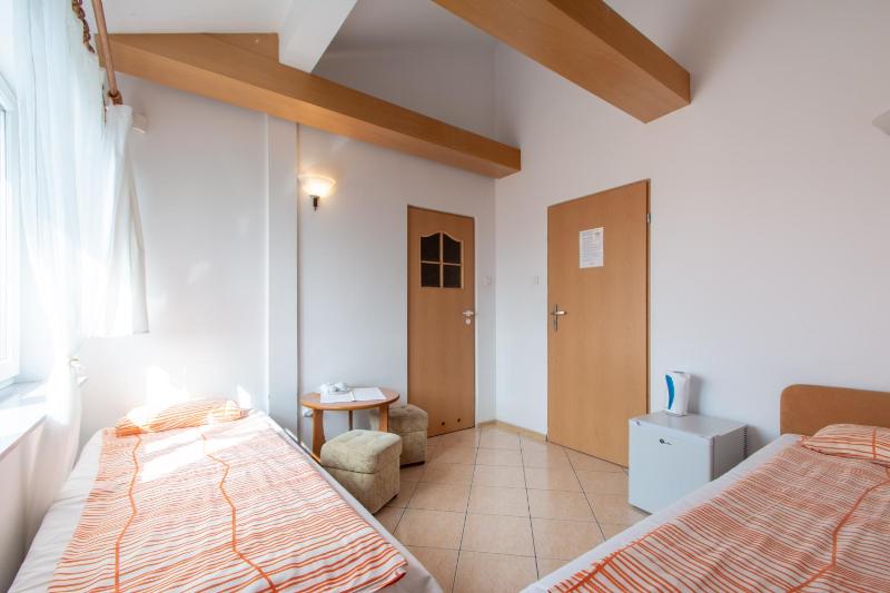 Triple Room image 3